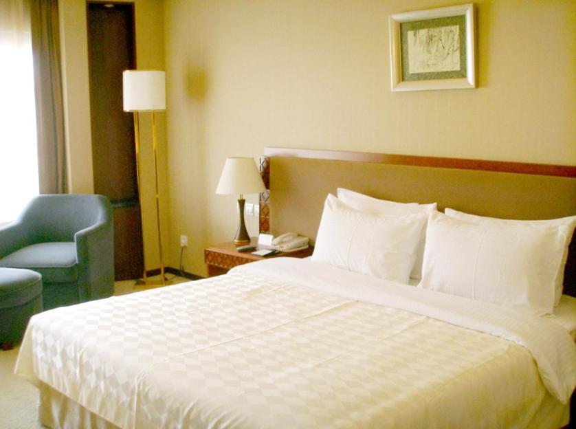Guobin Garden Hotel อี๋ชาง ภายนอก รูปภาพ