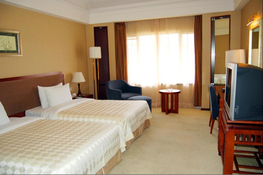 Guobin Garden Hotel อี๋ชาง ภายนอก รูปภาพ