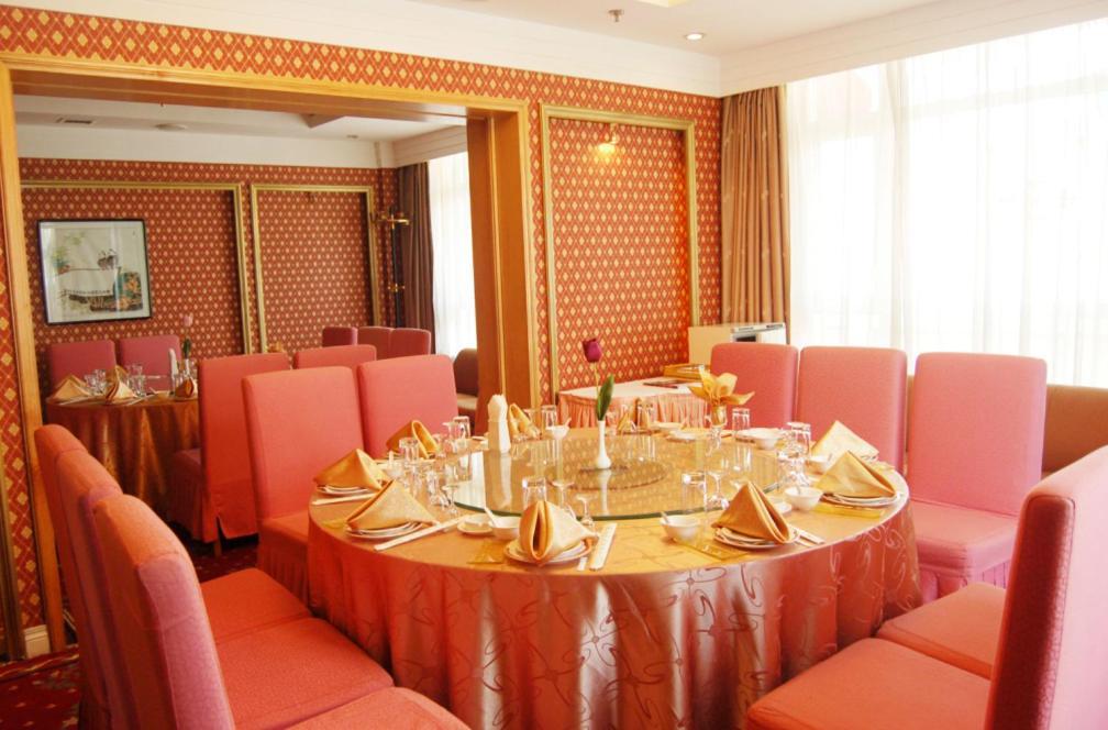 Guobin Garden Hotel อี๋ชาง ภายนอก รูปภาพ