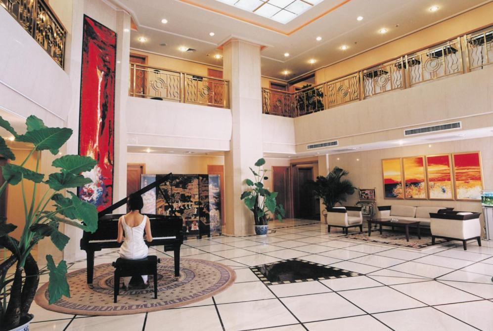 Guobin Garden Hotel อี๋ชาง ภายนอก รูปภาพ