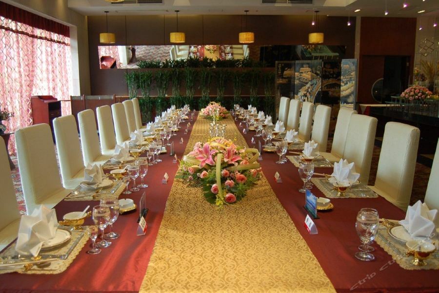 Guobin Garden Hotel อี๋ชาง ภายนอก รูปภาพ