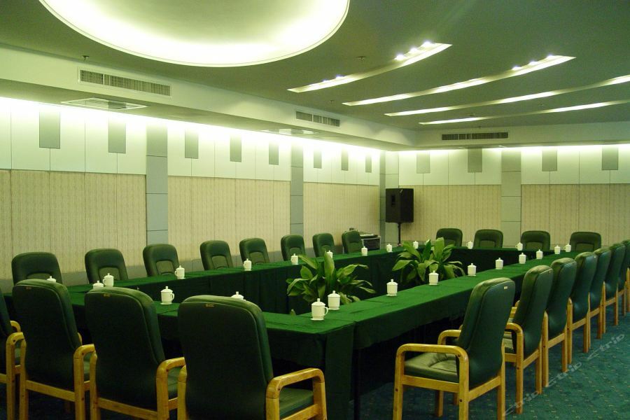 Guobin Garden Hotel อี๋ชาง ภายนอก รูปภาพ